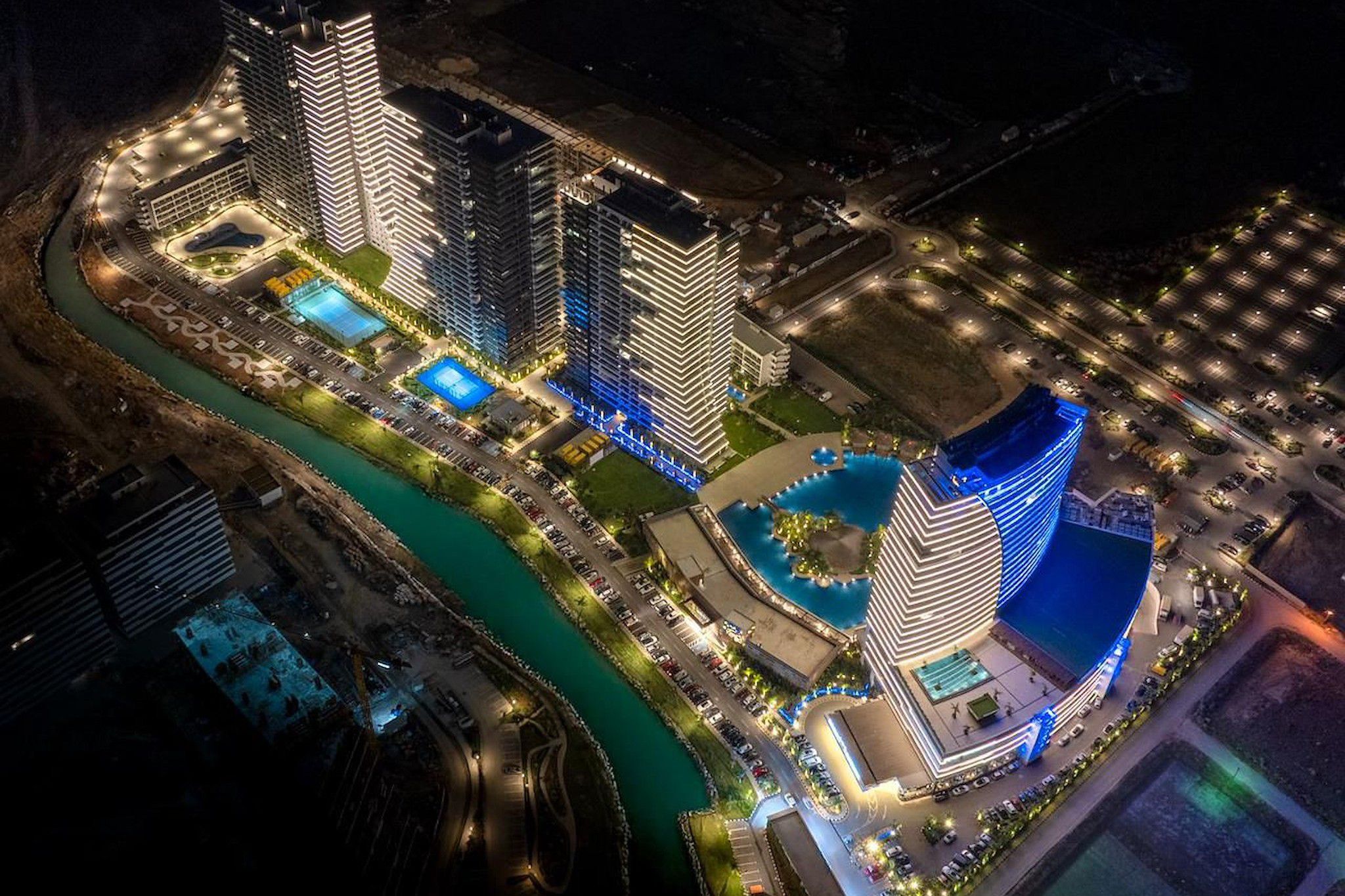 Iskele Long Beach Azure Towers